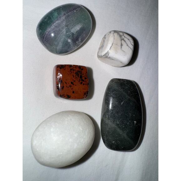 Set Of 5 Green Jade, Natural Red Jasper, Howlite Square, Verdure, Agate - Picture 3 of 3
